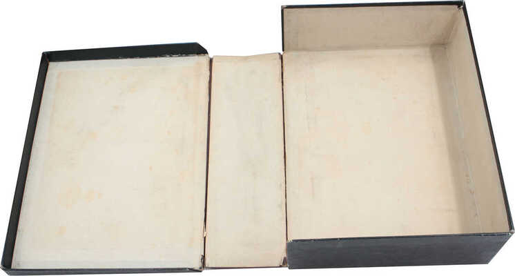 [Аристов В., автограф]. Первые 15 лет существования С.-Петербургского славянского благотворительного общества (бывший Петербургский отдел Славянского благотворительного комитета в Москве) по протоколам общих собраний его членов, состоявшихся в 1868–1883 гг. СПб.: Тип. А.М. Котомина и Ко, 1883.